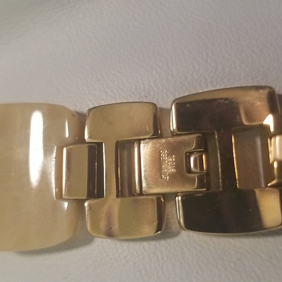 Women's Michael Kors Watch; Goldtone and Tan Faux Horn Link Bracelet Band; 8"L - Picture 5 of 10